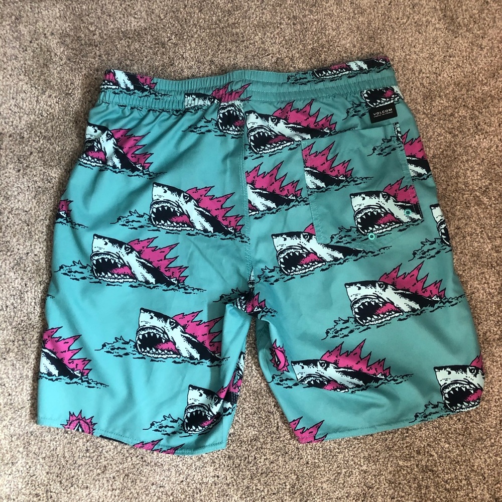 Volcom Board Shorts - Picture 3 of 3